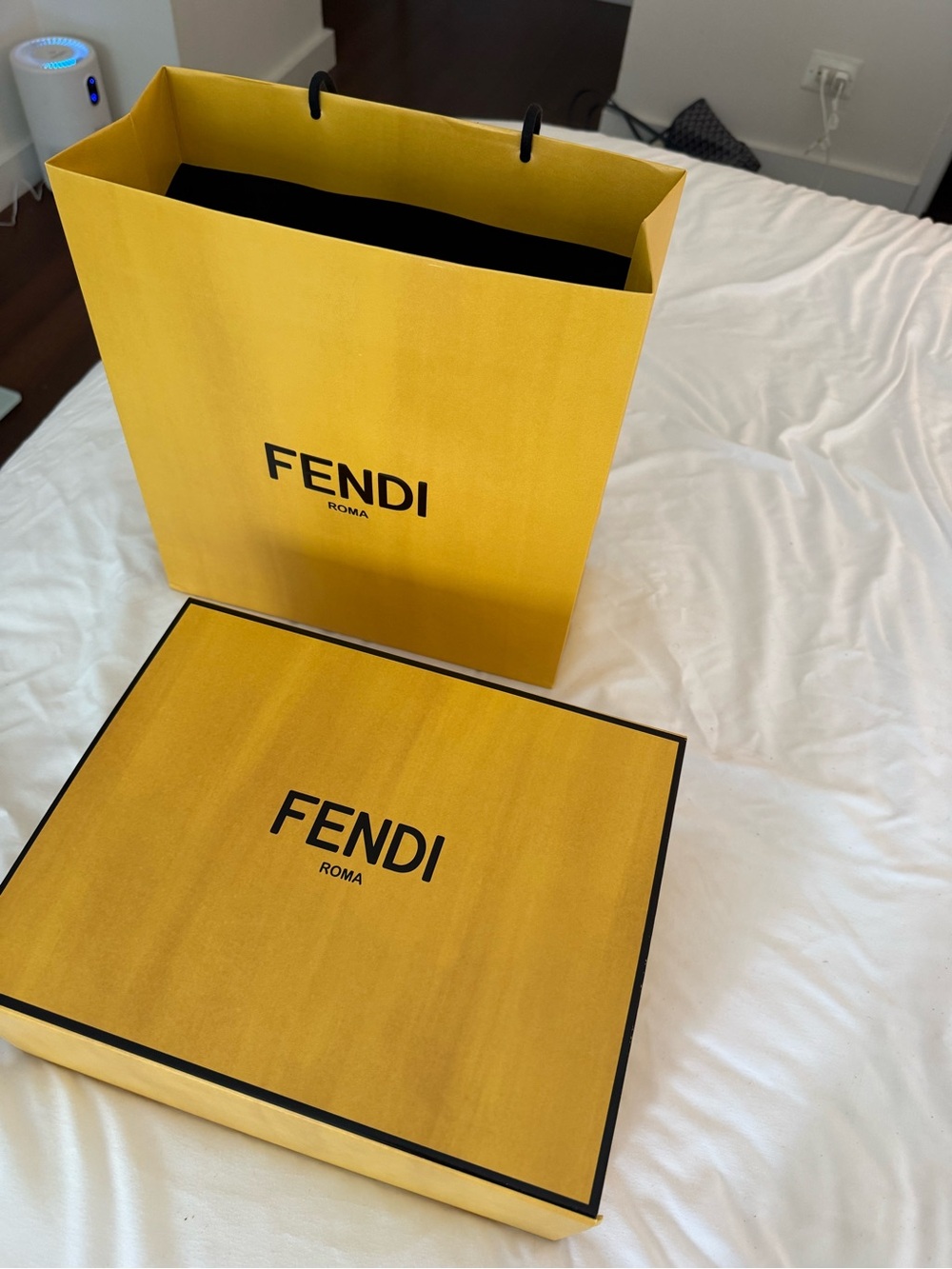 Fendi Baby B Two-Tone Yellow & Pale Green Raffia Shoulder Bag - Picture 5 of 9